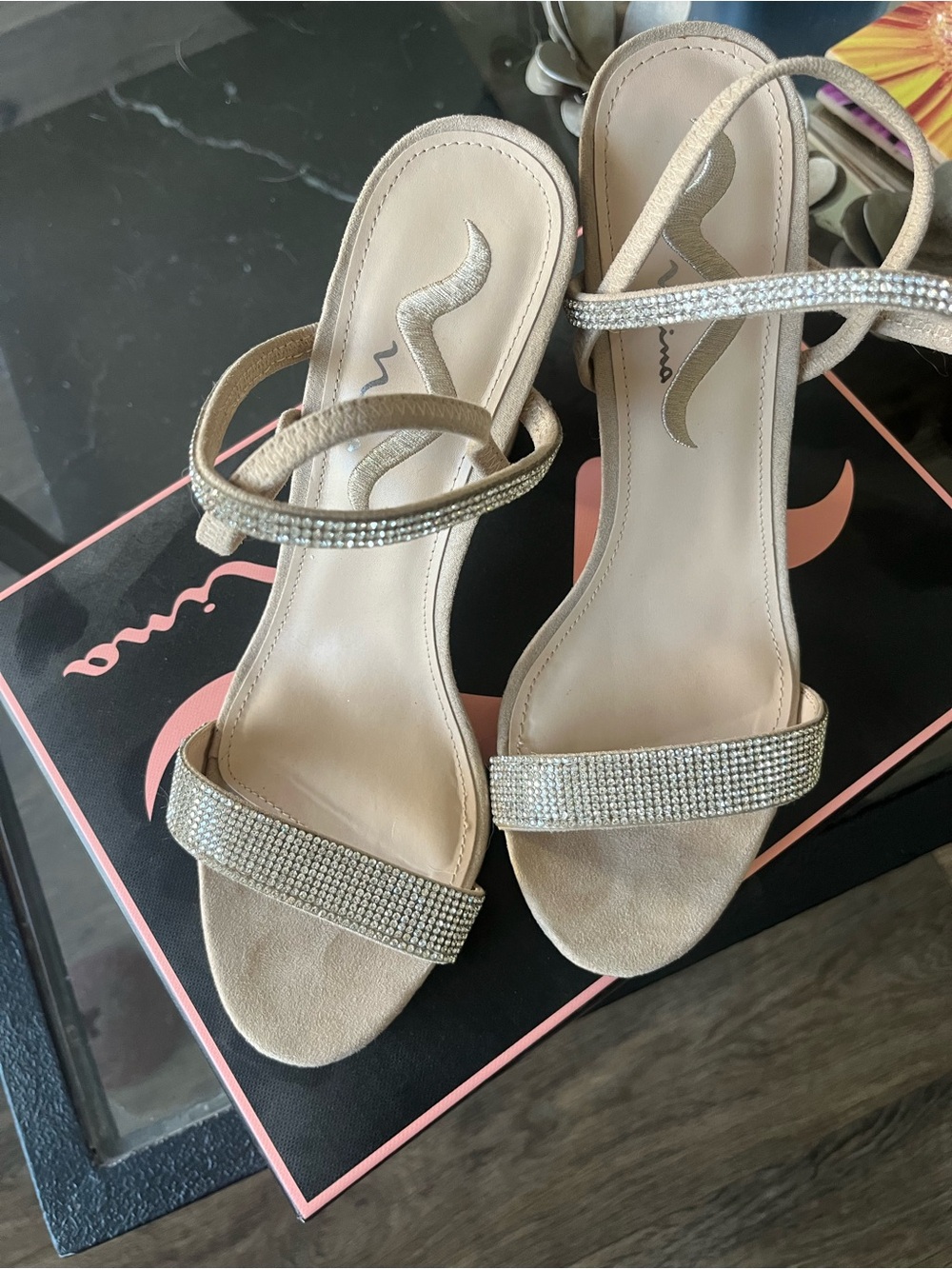 Nina Sanchia Nude Rhinestone Slingback Block Heel Dress Sandals Worn Once Box